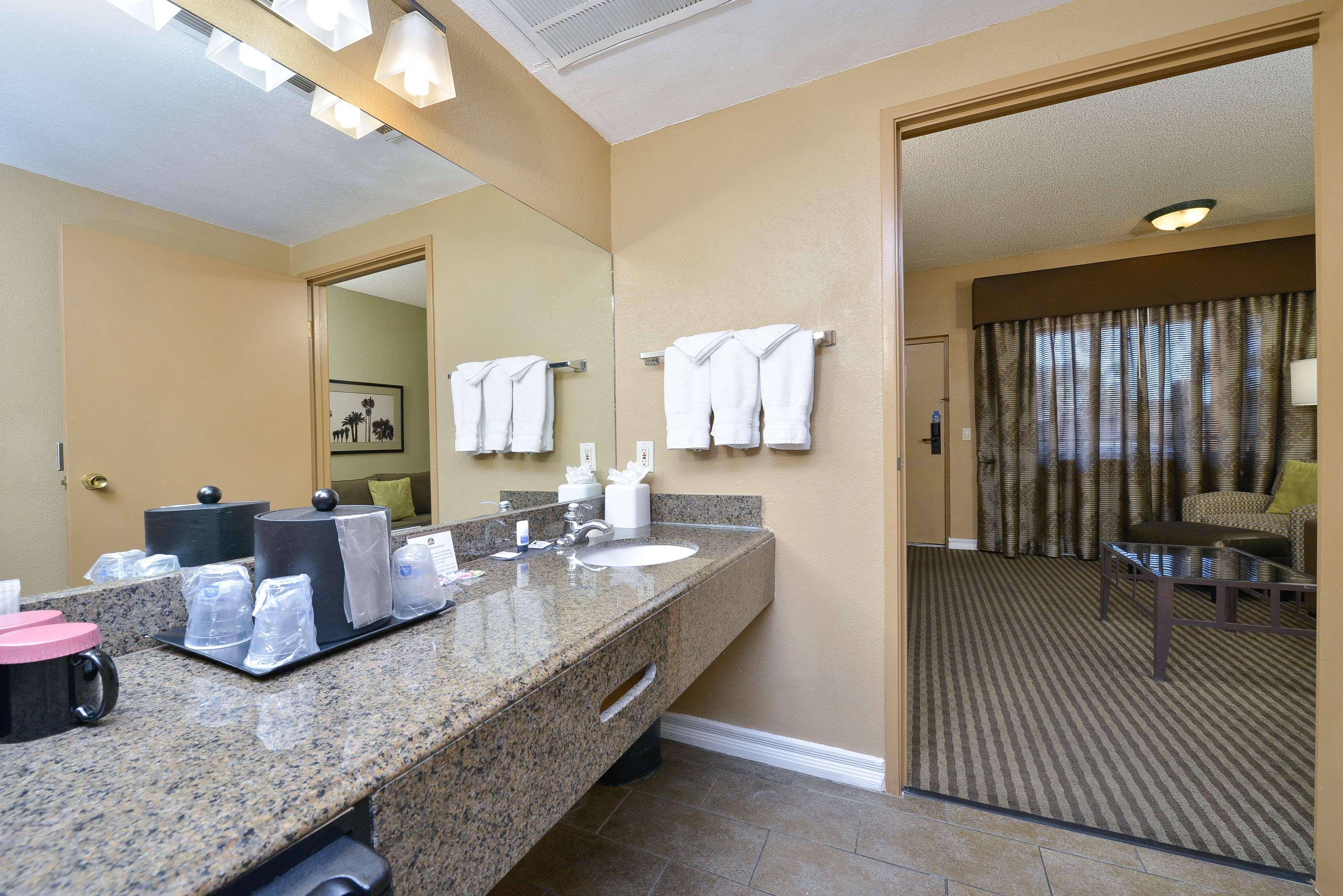 Best Western Royal Sun Inn & Suites Tucson Exterior photo