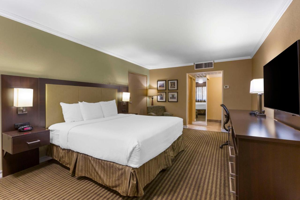 Best Western Royal Sun Inn & Suites Tucson Exterior photo