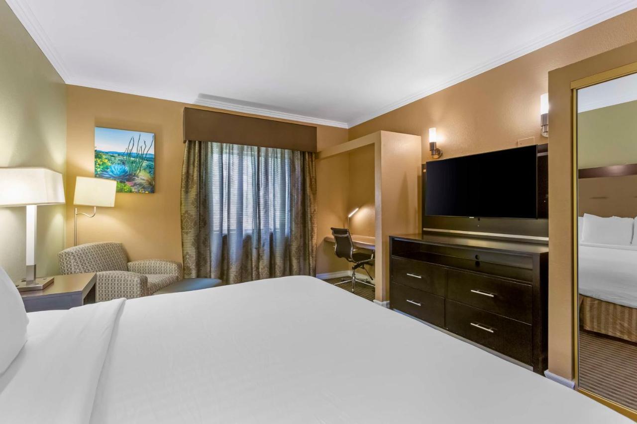 Best Western Royal Sun Inn & Suites Tucson Exterior photo