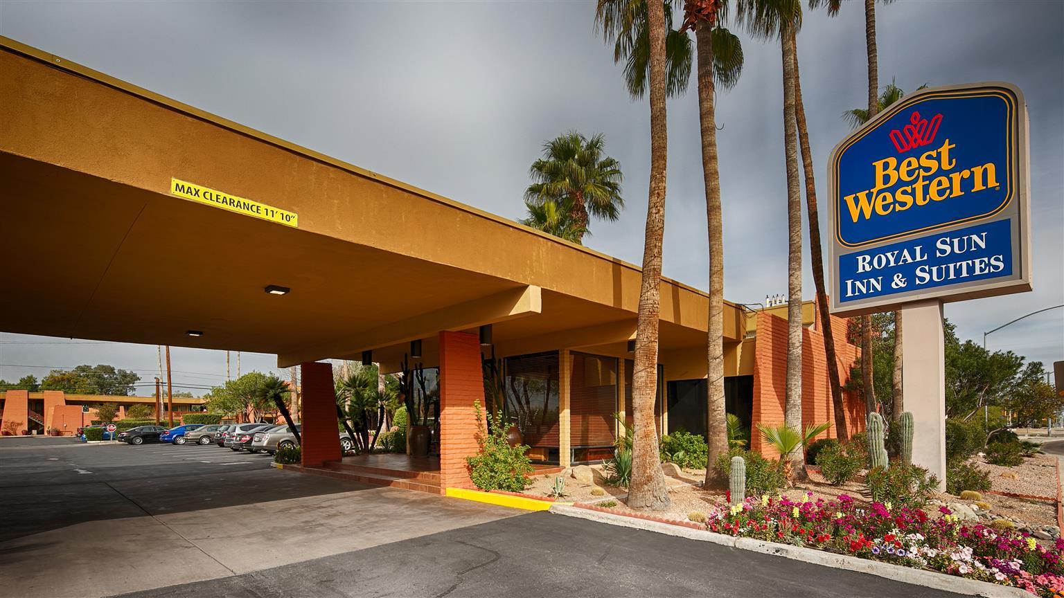 Best Western Royal Sun Inn & Suites Tucson Exterior photo